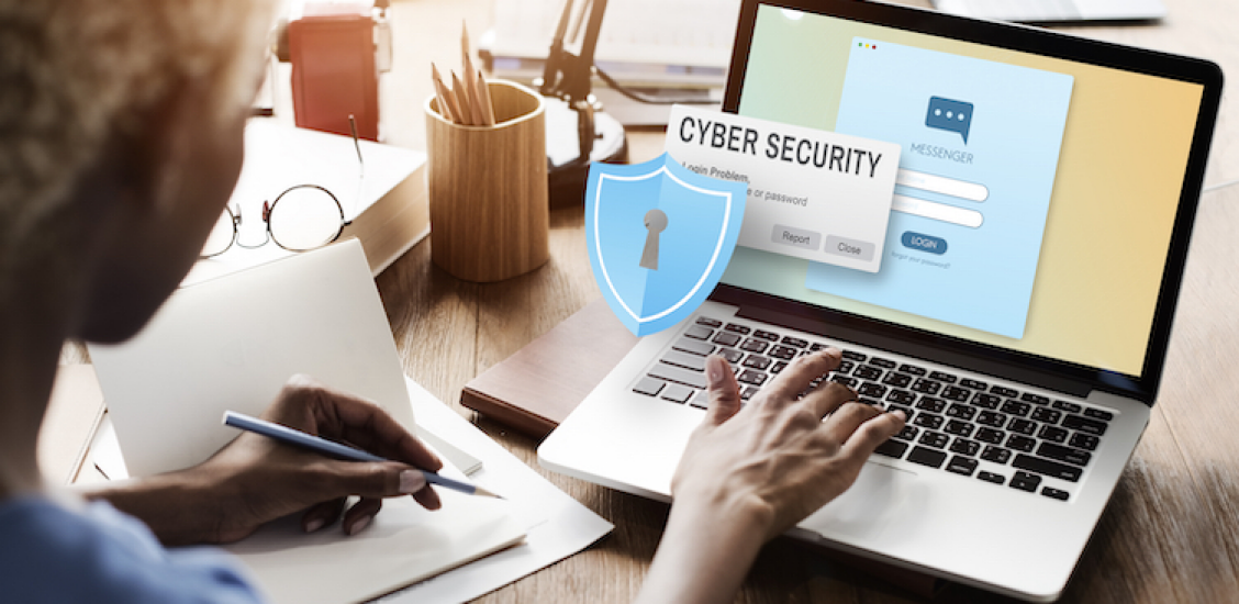 Hacker bereidt cyberaanval voor